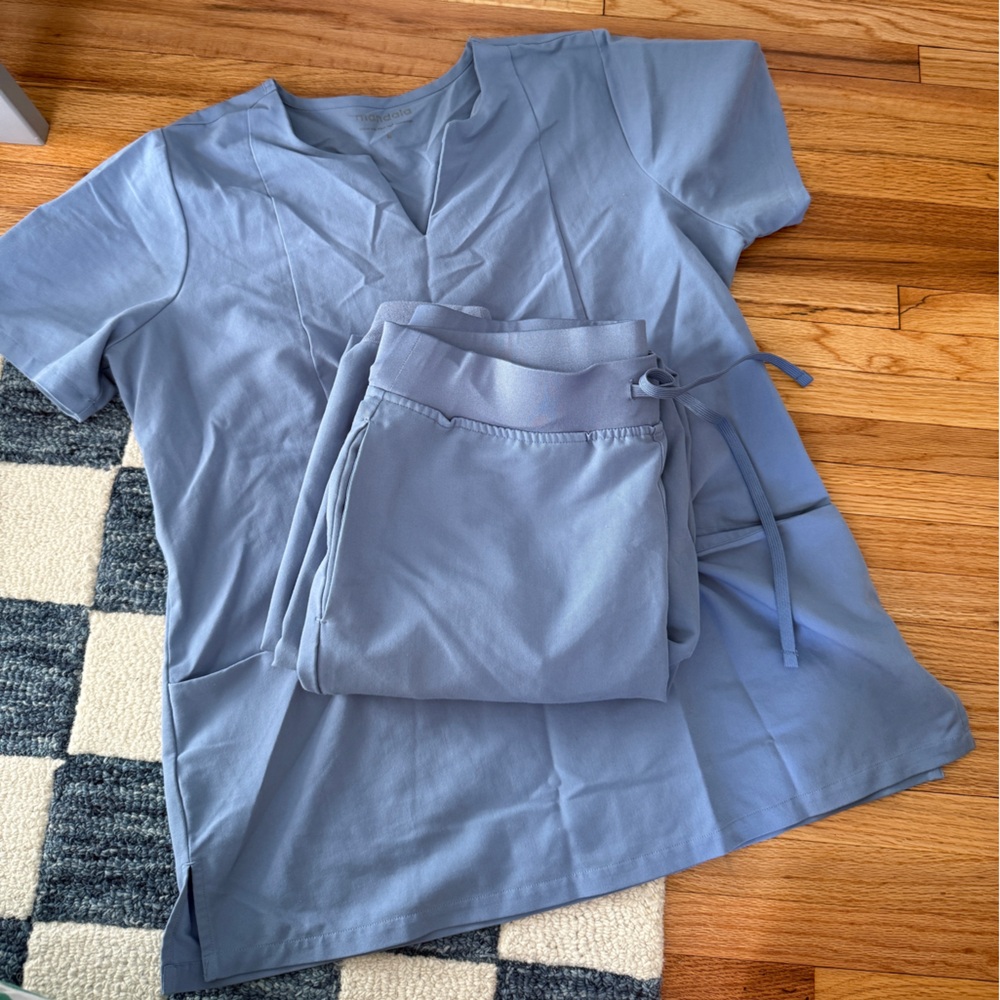 Mandala Women's Blue Scrub Set